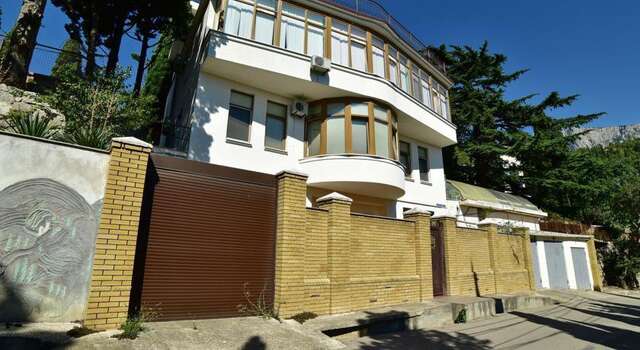 Гостиница Гостевой Дом у Виктора Алупка-3